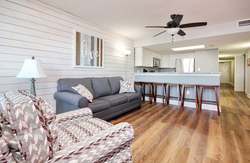 Crescent Beach Condo | Stunning Oceanfront 2bd/2ba Condo in NMB