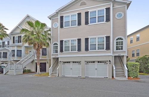 Waters Edge House | Stunning River Views-Easy Walk to Beach & Shops-Pool and Day dock!-3BR Townhome