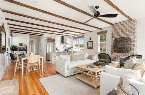 Downtown Charleston House | Stylish 5BR/5BA Downtown Retreat - Walk to King!