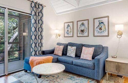 Kiawah Island Condo | Stylish Getaway with Lagoon Views, Free WiFi, & Easy Beach Access - Near Golf