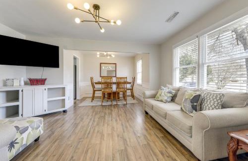 Ladson House | Suburban Family Home 18 Mi to Dtwn Charleston!
