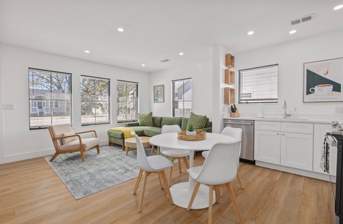 West Ashley House | Suite Magnolia II, Hot Tub & Pet Friendly