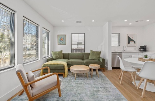 West Ashley House | Suite Magnolia II, Hot Tub & Pet Friendly
