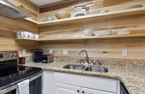 Sullivan's Island Apartment | Sullivans Island Beach Getaway 'Island Gem'