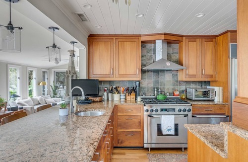 Sullivan's Island House | Summertime Sullivans Island Retreat!