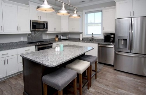 Crescent Beach House | Sunrise,Sunburn,Sunset,Repeat- 4BR-Pool-Hot Tub