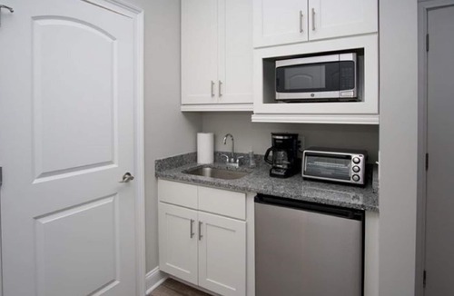 Crescent Beach House | Sunrise,Sunburn,Sunset,Repeat- 4BR-Pool-Hot Tub