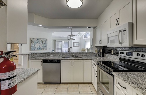 Shipyard Plantation Villa | Sunset Rentals | Colonnade Club 206