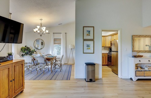 South Beach Villa | Sunset Rentals | Bluff Villas 1768