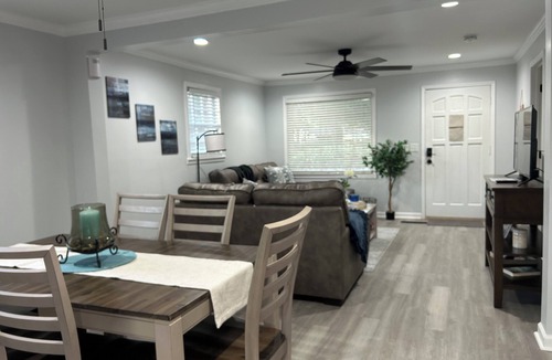 Johns Island House | Superb 3-bedroom Cottage with AC in charming Johns Island, utilities included!