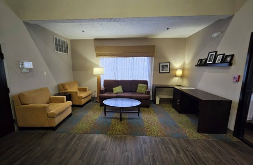 Summerville Hotel | SureStay by Best Western Summerville Flowertown