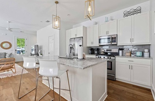Mount Pleasant House | Sweet Retreat, Old Village, 5 mins to Dtwn