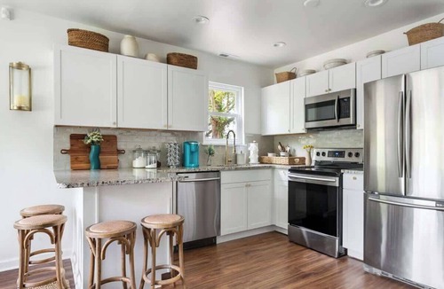 Old Village House | Sweetgrass Haven | 4BR in the Heart of Old Village
