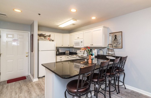 Pawleys Island Condo | TB 54D 1st Floor Condo True Blue Golf/Tennis/Pool Accessible Close to Beach