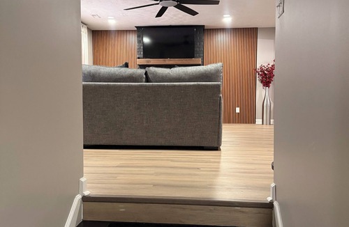 Rockingham House | Ted’s Place. Luxury 5-bedroom house in Rockingham. Premium Home. Rare find.