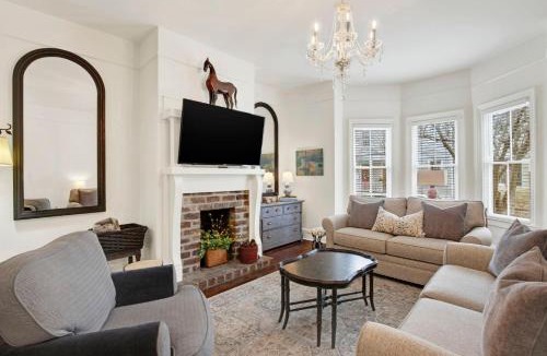 Beach Institute House | The Artist Retreat Estate