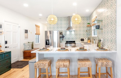 Cannonborough Elliotborough House | The Charleston Suites: The Victoria Suite - 3bd/2ba ample outdoor space