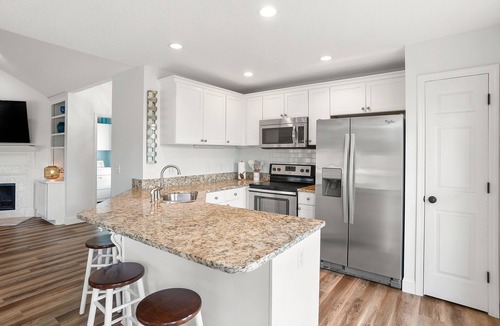 Saint Helena Island Cottage | The Coral Pelican - 1 Block to Sand and Ocean!