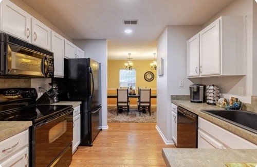 North Charleston House | The Cozy Hidden Gem