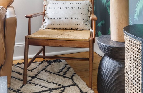 Westside Apartment | The Cub by StayDuvet | Short Walk to King St.