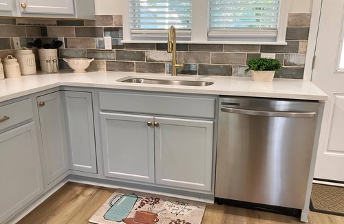 Hanahan House | The Dreamy Dickson Retreat!