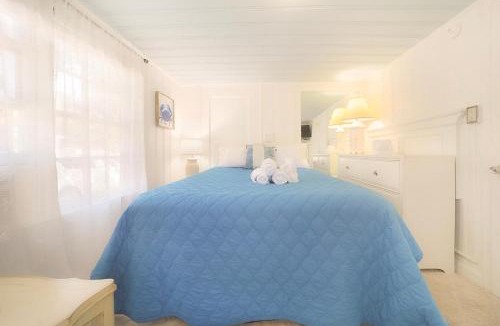 Downtown Myrtle Beach House | The Hemingway Cottage-Just Steps From The Beach! By Wavecrest Beach Vacations