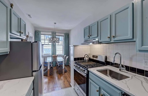 Charlotte Condo | The Home Collection: 6-Bedroom Condo | Near Novant Health and Atrium