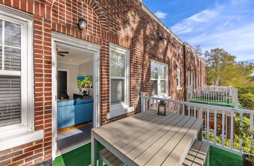 Dilworth Condo | The Home Collection: Pet-Friendly King Suite w/Balcony near South End & Atrium