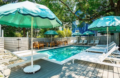 Cannonborough Elliotborough Apartment | The Iris, Signature Suite