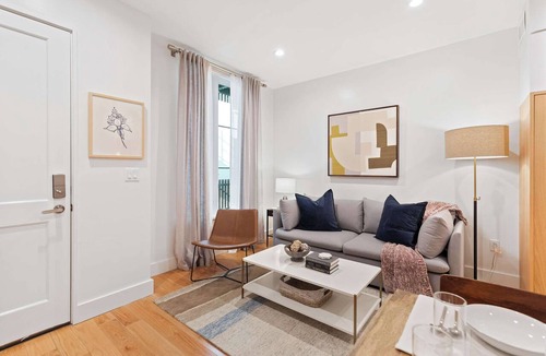 Cannonborough Elliotborough Apartment | The Iris, Signature Suite