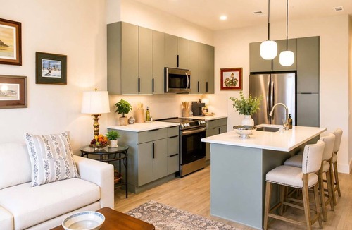 Metropolitan Apartment | The Jardin Rosemary Suite | Near Downtown