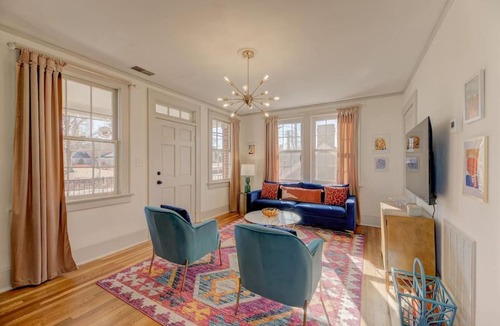 Columbia Apartment | The Jewel of Bull St. Upstairs