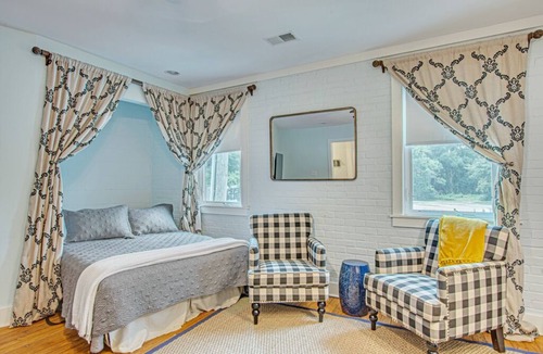 Summerville Historic District Apartment | The Loft located in Downtown Summerville