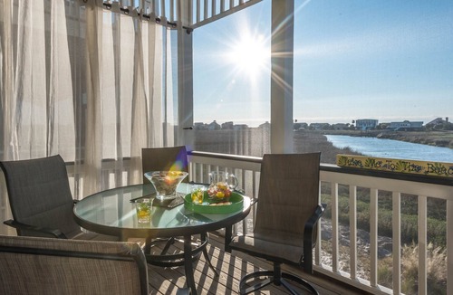 Saint Helena Island House | The Misty Breeze! Cabana Club, Ocean View, Golf Cart