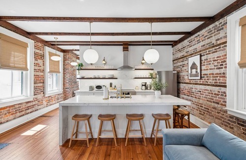 Charleston Historic District Apartment | The Plunge at King Street w/Private Pool
