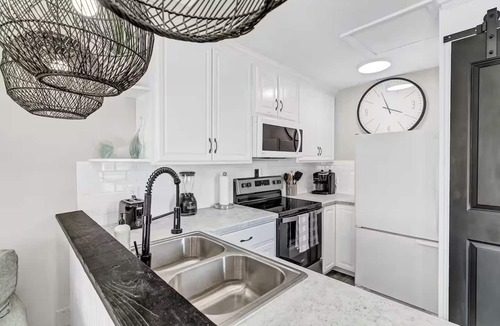 McCutcheon Field House | The Salty Clover-A fully remodeled home with private neighborhood beach access!