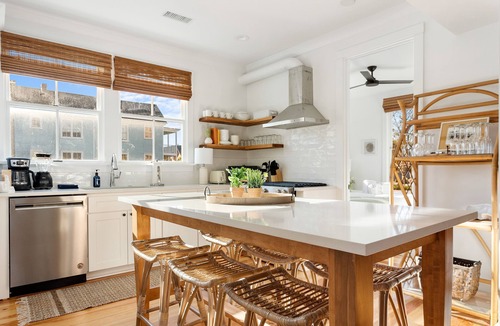 Downtown Charleston Apartment | The Savannah A: Downtown Elegance- Close to King!