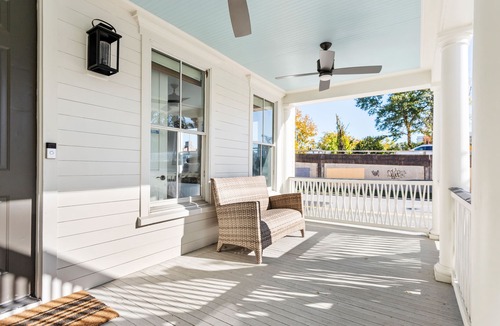 Downtown Charleston Apartment | The Savannah A: Downtown Elegance- Close to King!