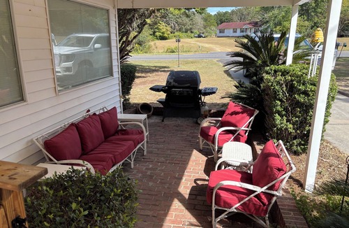 Orangeburg County House | The Tee Vee Cove is the place to be located near great golfing, fishing and food