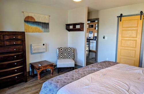 Norwood Cabin | The Tillery Barndo - Two bedrooms/loft, dock, flat lot, spa, trampoline, golf