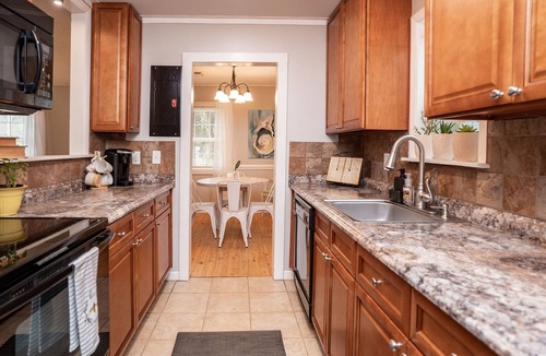 Beaufort House | The Trail Retreat - 5 mi from Paris Island and 1 mi from Downtown