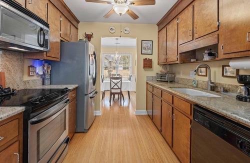 Mount Pleasant House | The Victorian Jewel Pet Friendly
