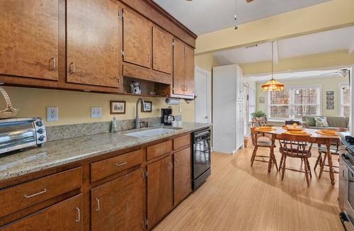 Mount Pleasant House | The Victorian Jewel Pet Friendly