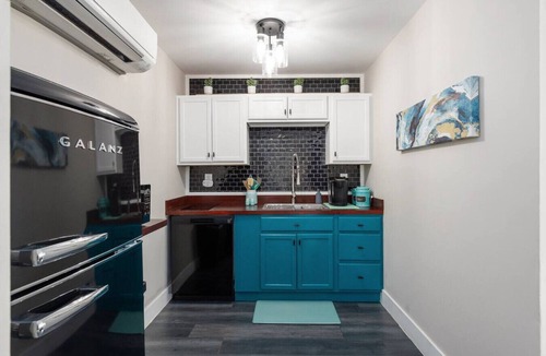 West Ashley House | The Wespanee Wave - The Perfect Couples Getaway
