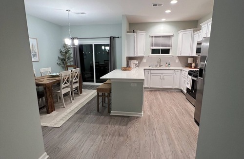 Port Royal House | Tranquil 3-bedroom 2.5 bathroom open-concept house in charming Port Royal