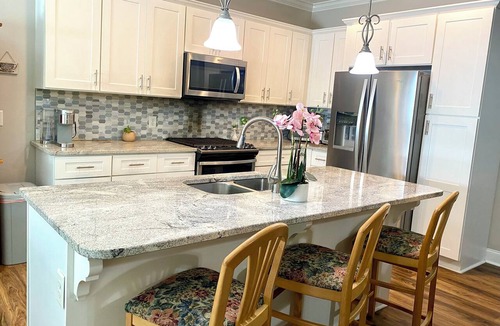 Appling House | Tranquil 3-bedroom home on a private wooded lot 16 miles to Masters Golf course
