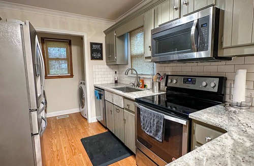 Mount Gilead House | Tranquil Lake Life Getaway @ Lake Tillery Community - Mid Term Rental - 1-6Mnths