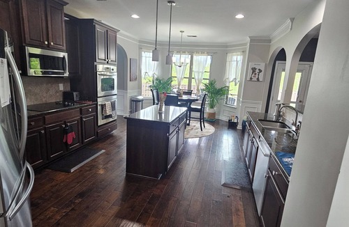 Evans House | Tree Top Cove, Augusta national 12 miles away. Centralized to all amenities.