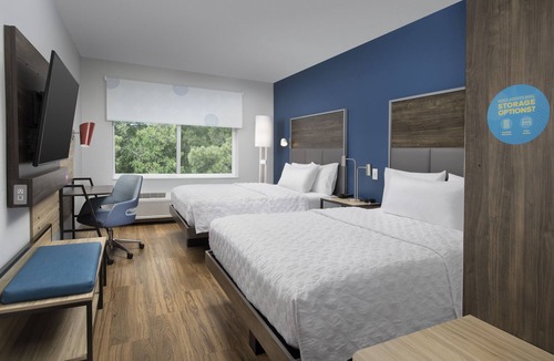 North Charleston Hotel | Tru by Hilton Charleston Ashley Phosphate