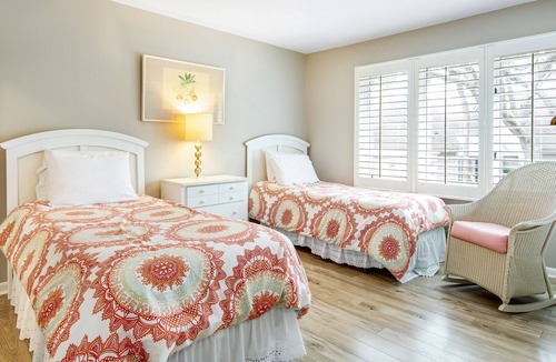 Seabrook Island Villa | Two story villa with views of Cap’n Sam’s Creek and community pool access